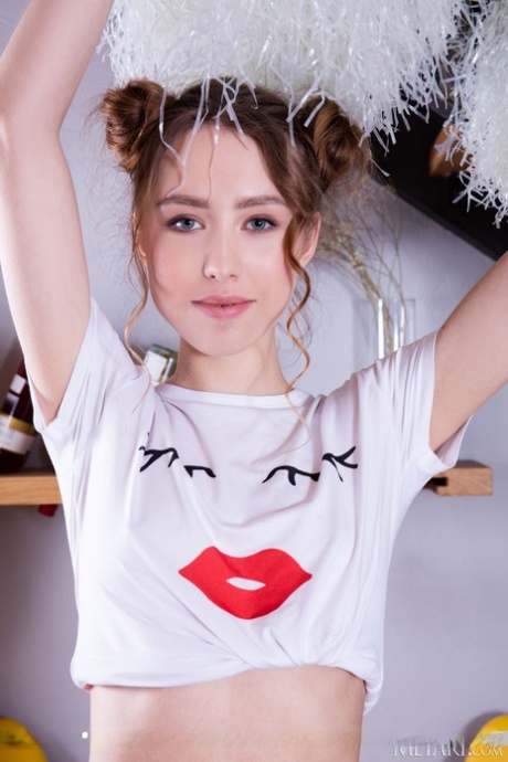 Cute teen Rosalind sets her great body and tight slit free of cheer attire