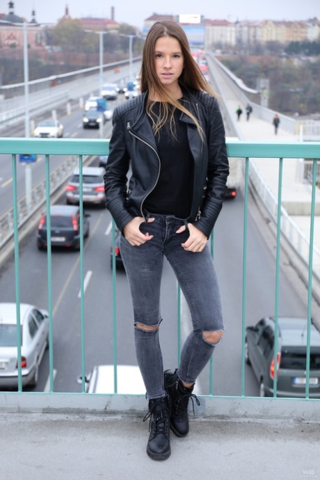 Watch 4 Beauty Vanessa Mio