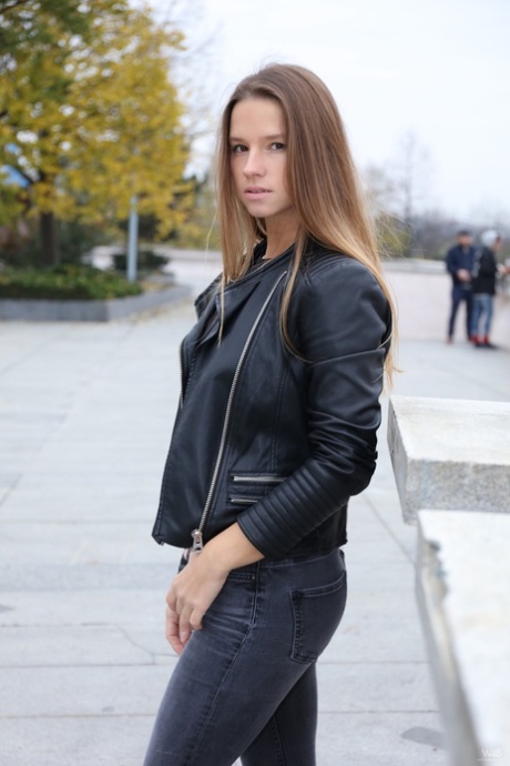 Watch 4 Beauty Vanessa Mio