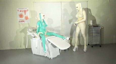 Kinky Latex Lara in full body latex gets toyed by a busty latex-clad doctor