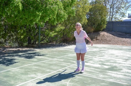 Petite MILF Aaliyah Love gets fucked by her tennis coach after practice