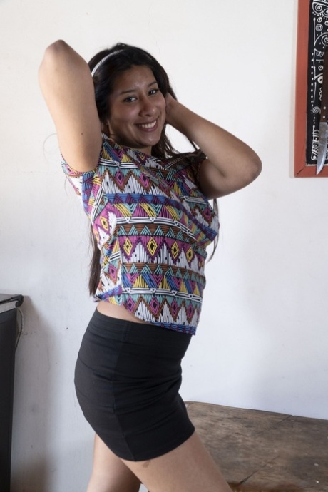 Brunette amateur Valentina unveils her chubby body and hairy pussy in a solo