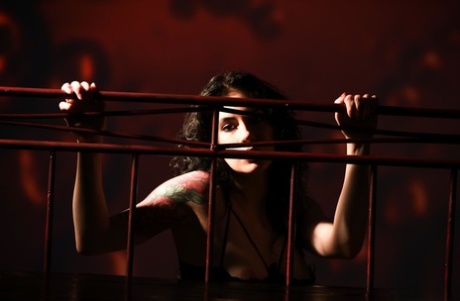 Inked teen Anna de Ville gets her muff oiled up and boned in the dark