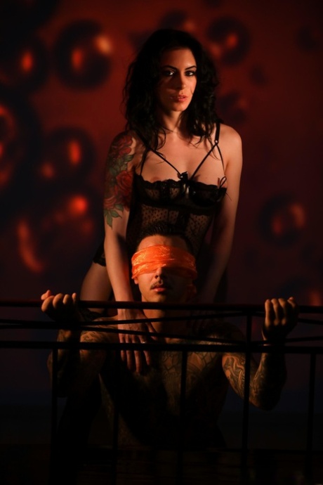 Inked teen Anna de Ville gets her muff oiled up and boned in the dark