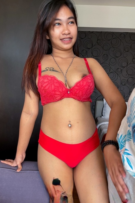 Petite Asian amateur Oil shows her wonderful tits and gets rammed deeply